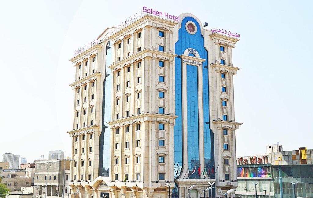Golden Hotel
